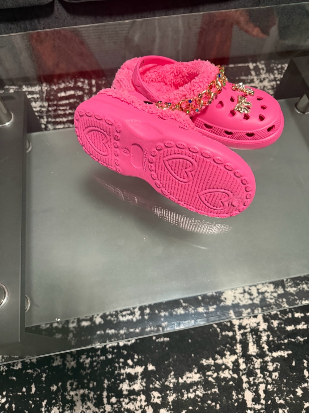 Girls' Plush-Lined Hot Pink Slip-On Clog with Decorative Chain